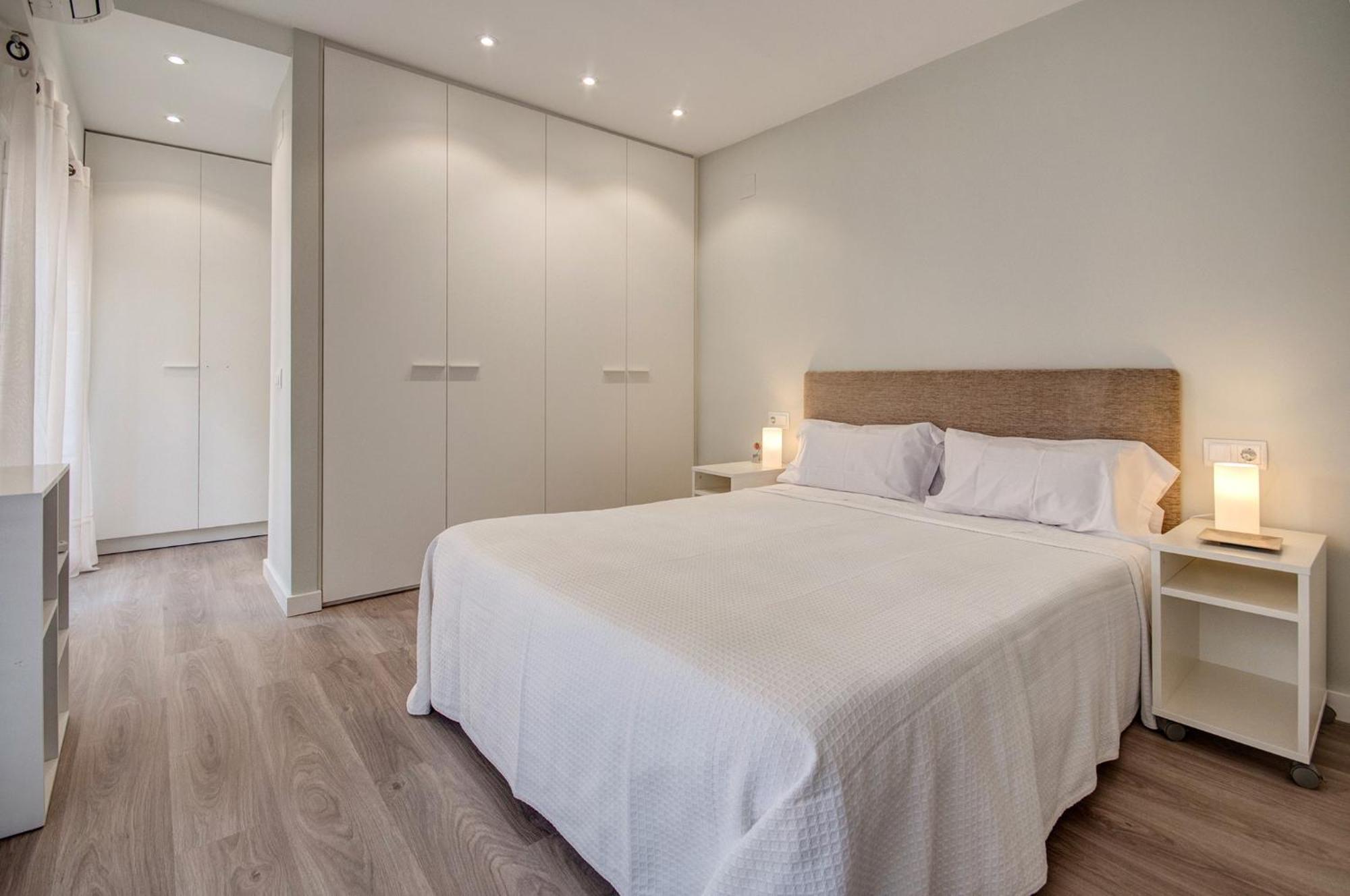 Ferienwohnung Beds & Breaks Casals Valencia Exterior foto